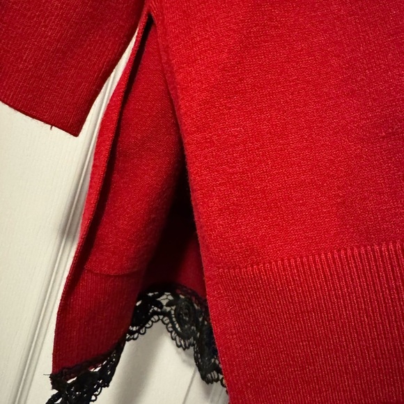 NWT Chico's Red V-Neck Sweater with Black Lace Trim - Picture 6 of 12